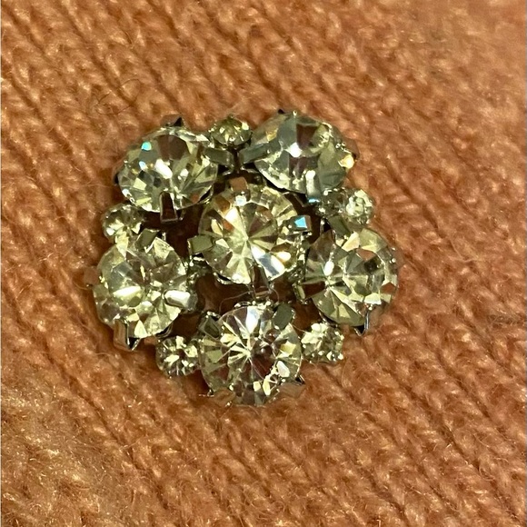 J. Crew Womens Plus Size Crew Sweater with Jeweled Buttons 2X - Picture 4 of 7